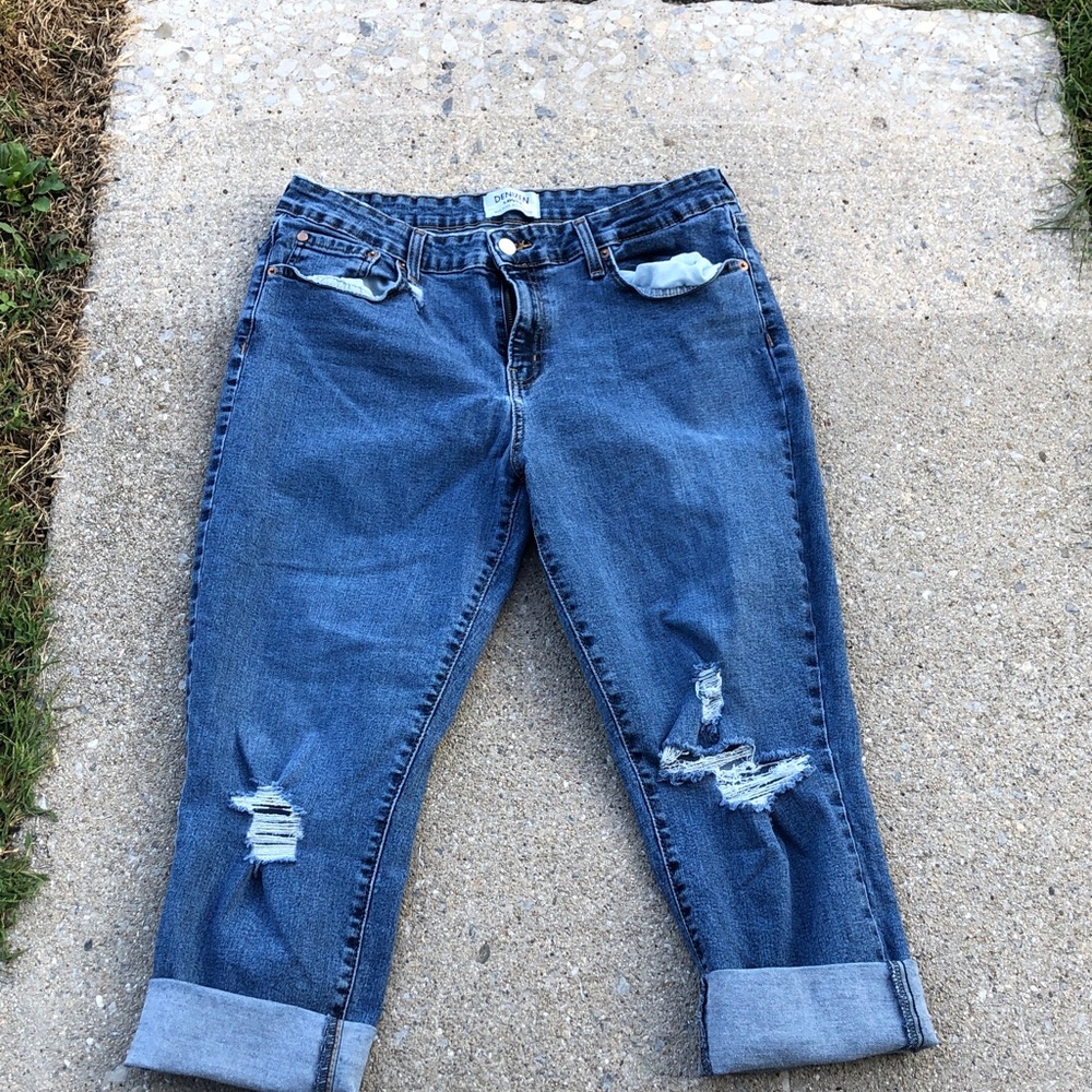 Levi's Blue Distressed Ankle Jeans